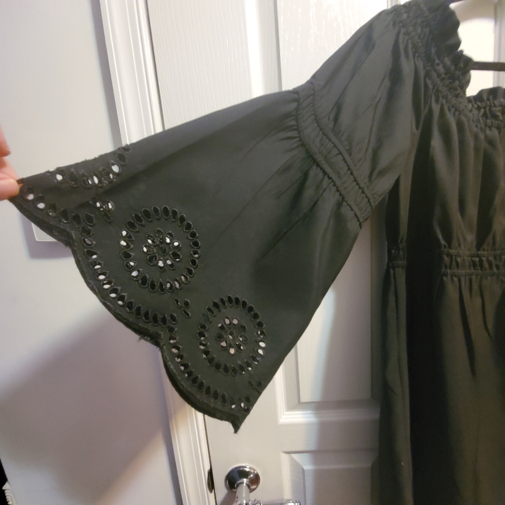 Dress - Picture 2 of 4